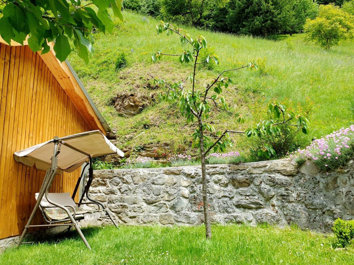 Apartment And Garden House Among The Mountains Podbrdo Bagian luar foto