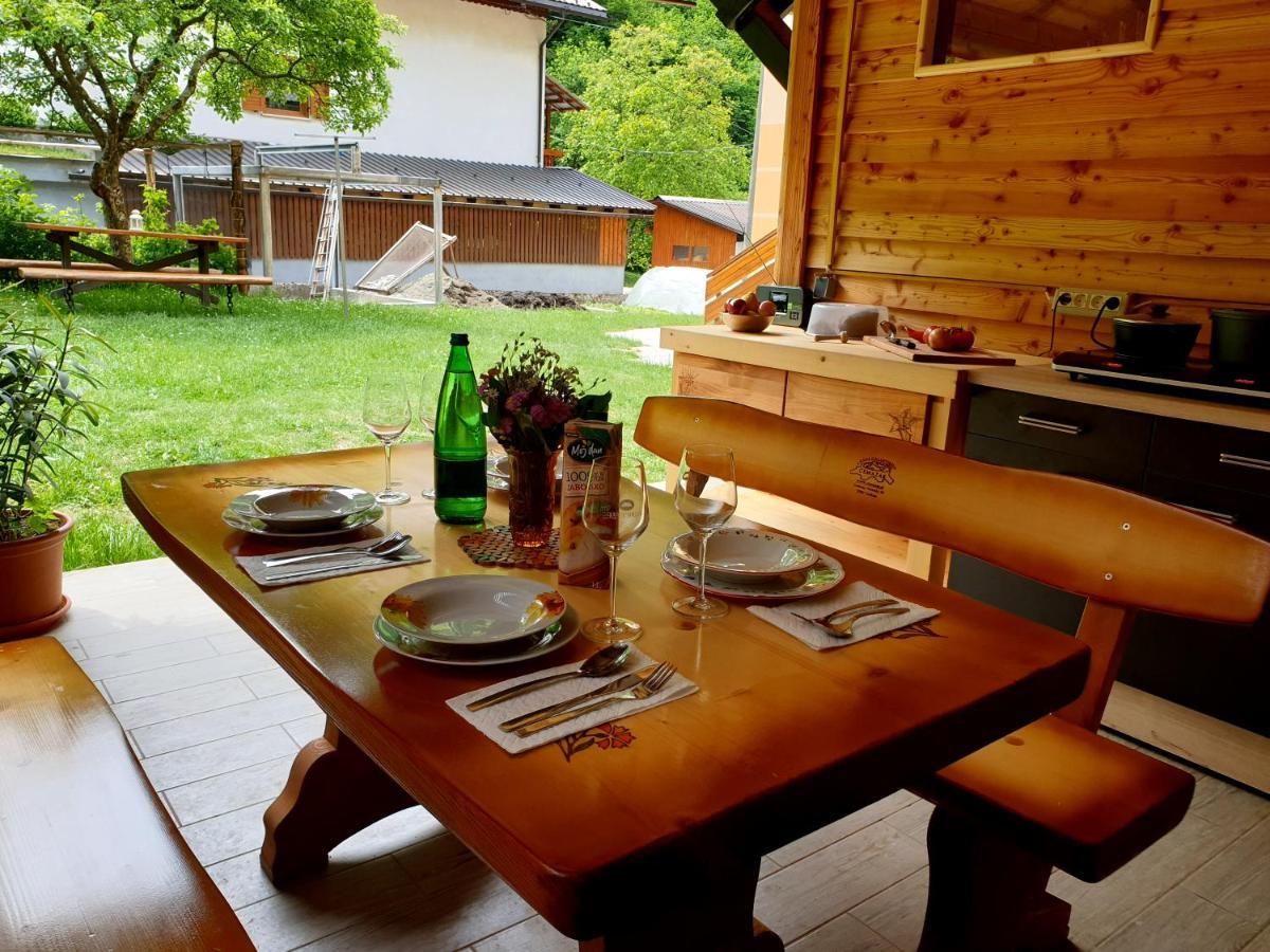 Apartment And Garden House Among The Mountains Podbrdo Bagian luar foto